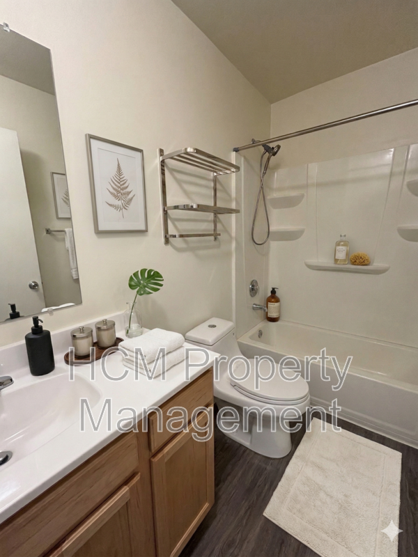 Welcome to 3747 Sepulveda Blvd, a large studio apartment located in the heart of Los Angeles, CA. property image