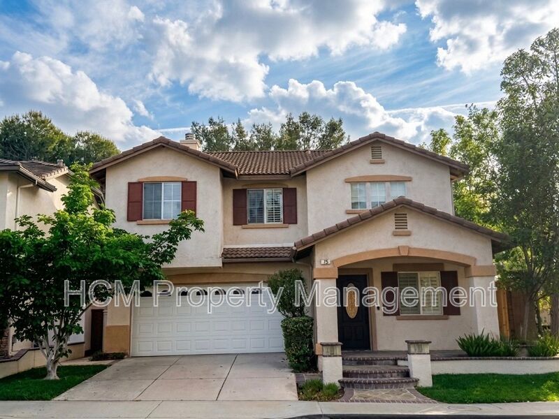 Beautiful 4 Bedroom, 2.5 Bathroom Home in West Irvine Pointe Community property image