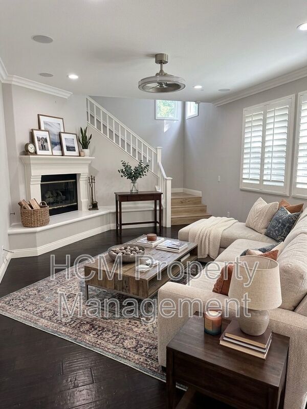 Beautiful 4 Bedroom, 2.5 Bathroom Home in West Irvine Pointe Community property image