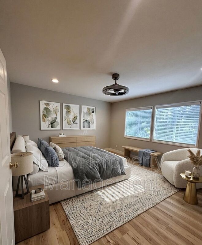 Beautiful 4 Bedroom, 2.5 Bathroom Home in West Irvine Pointe Community property image