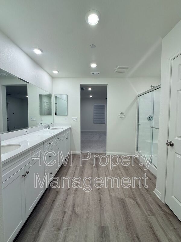 Newer Construction In Ontario over 2000 sq feet property image