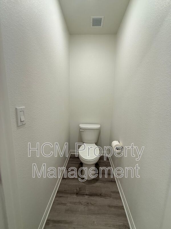 Newer Construction In Ontario over 2000 sq feet property image