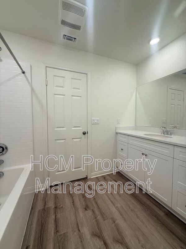 Newer Construction In Ontario over 2000 sq feet property image