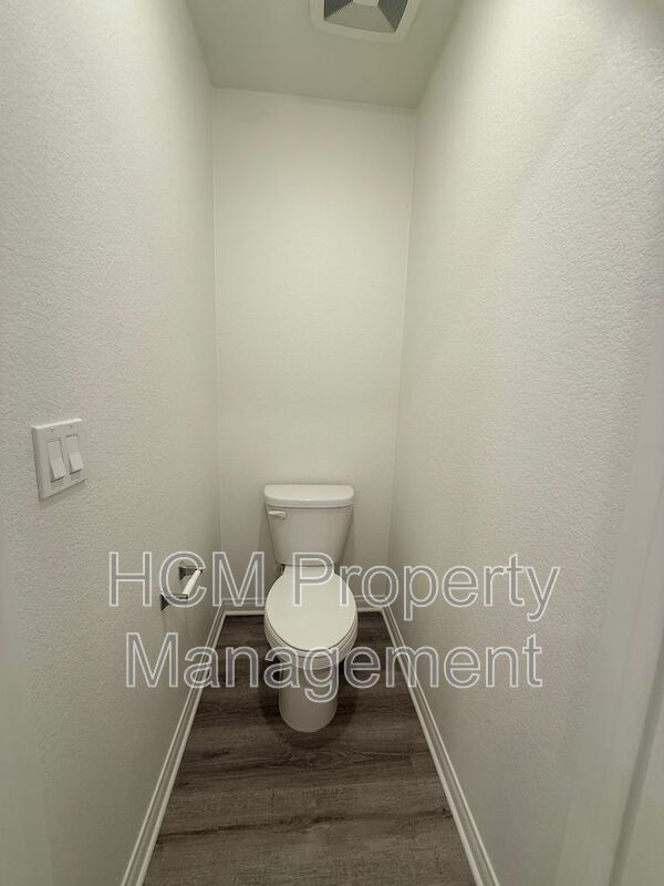 Newer Construction In Ontario over 2000 sq feet property image