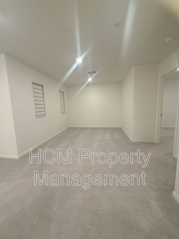 Newer Construction In Ontario over 2000 sq feet property image