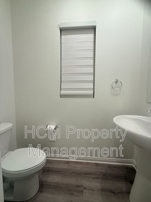 Newer Construction In Ontario over 2000 sq feet property image