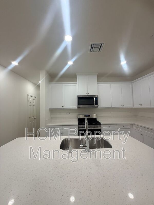 Newer Construction In Ontario over 2000 sq feet property image