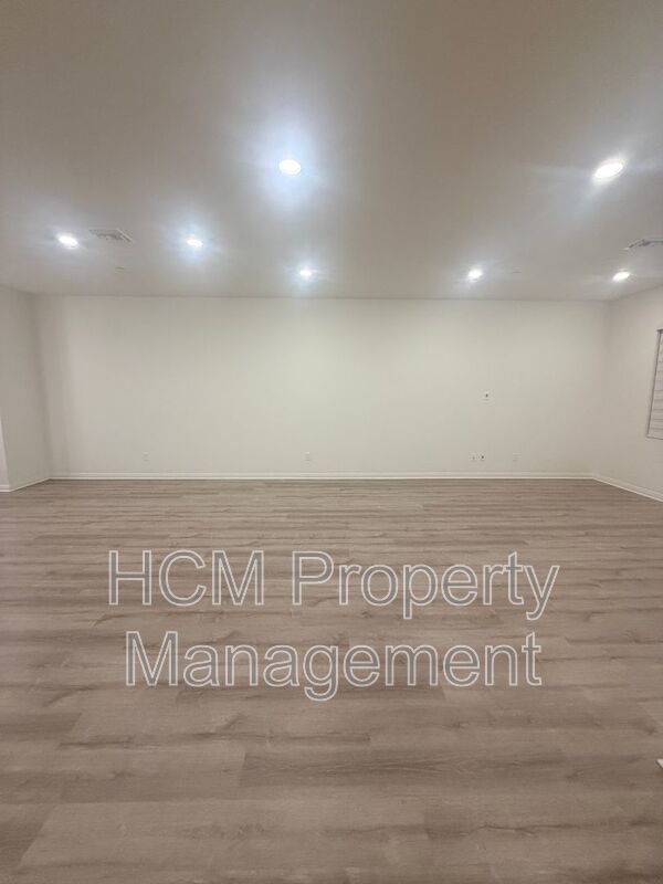 Newer Construction In Ontario over 2000 sq feet property image