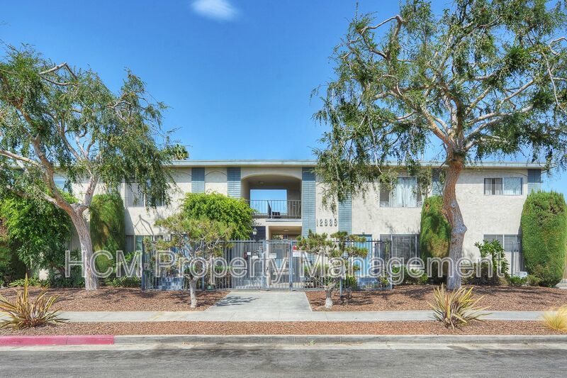 Welcome to 12939 Bonaparte Ave, a stunning 1bed, 1bath apartment Marina Del Rey adjacent, located in the heart of Los Angeles. property image