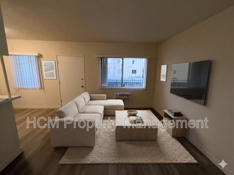 Modern One Bedroom in the Heart of Canoga Park property image