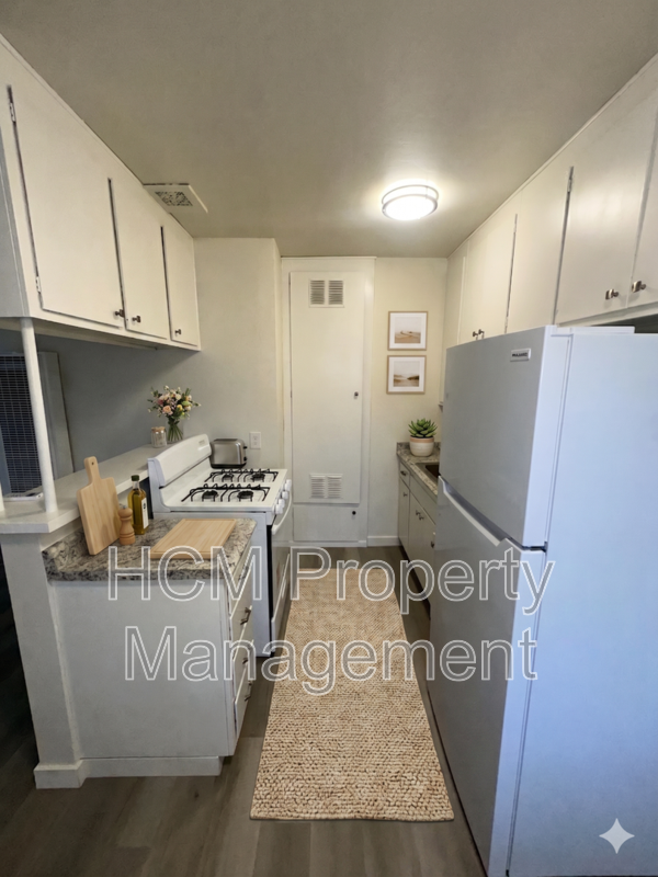 Modern One Bedroom in the Heart of Canoga Park property image