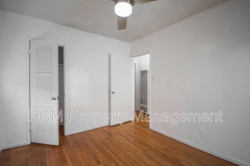 COMING SOON!  Welcome home to this beautiful Venice Beach bungalow featuring a spacious 2-bedroom, 1-bath + Converted Garage! property image