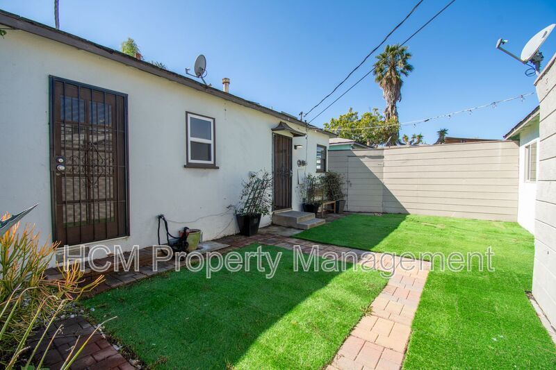 COMING SOON!  Welcome home to this beautiful Venice Beach bungalow featuring a spacious 2-bedroom, 1-bath + Converted Garage! property image