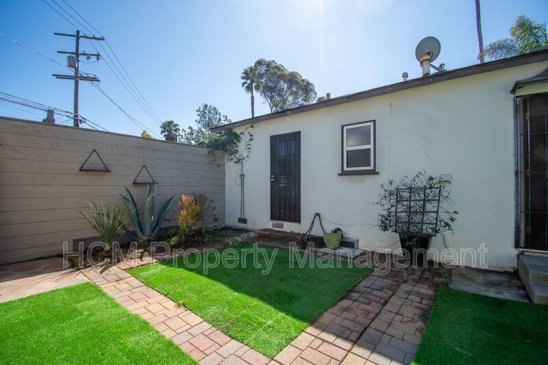 COMING SOON!  Welcome home to this beautiful Venice Beach bungalow featuring a spacious 2-bedroom, 1-bath + Converted Garage! property image
