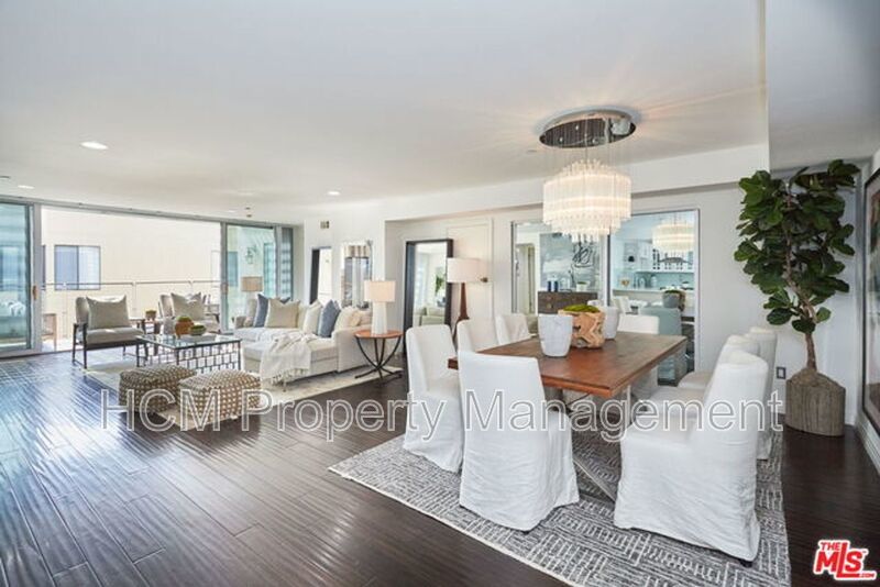 COMING SOON! MODERN AND HUGE 2BED + 2BATH, 7 BLOCKS TO THE COAST! property image