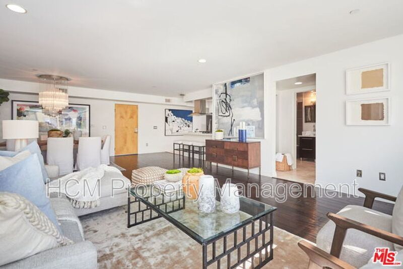 COMING SOON! MODERN AND HUGE 2BED + 2BATH, 7 BLOCKS TO THE COAST! property image