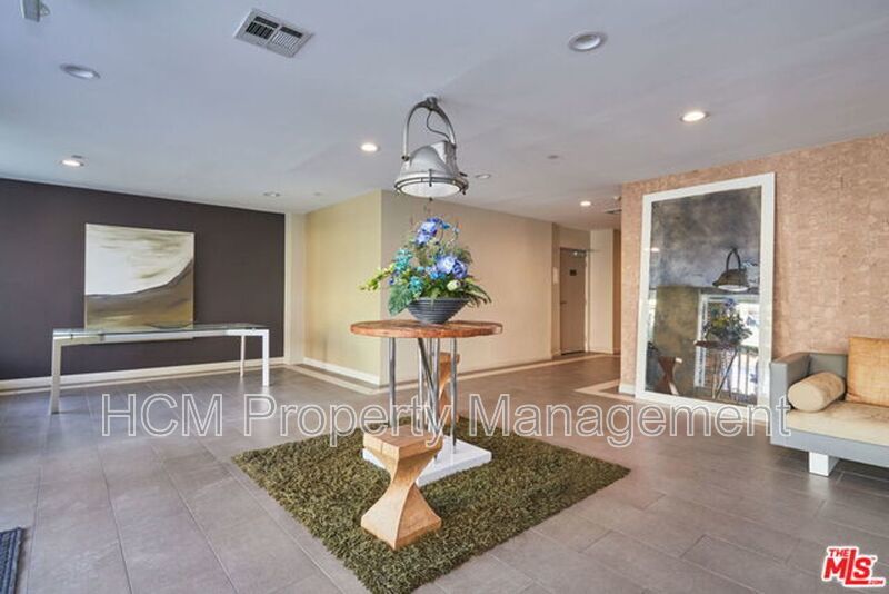 COMING SOON! MODERN AND HUGE 2BED + 2BATH, 7 BLOCKS TO THE COAST! property image