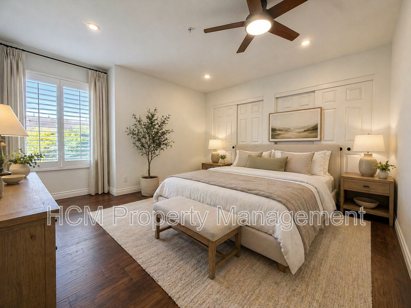 Charming 2 bedroom, 2.5 bathroom condo within walking distance to Downtown Brea property image