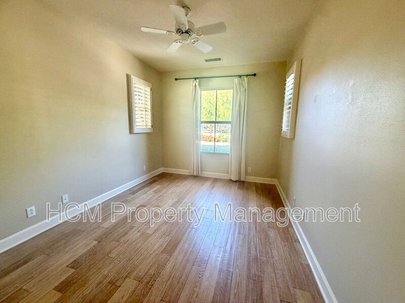Spacious Beautiful 4 bedroom 3 bath Former Model Home in Desirable Woodbury Irvine Community! property image