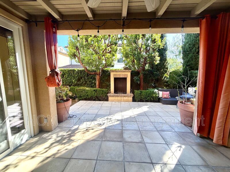 Spacious Beautiful 4 bedroom 3 bath Former Model Home in Desirable Woodbury Irvine Community! property image