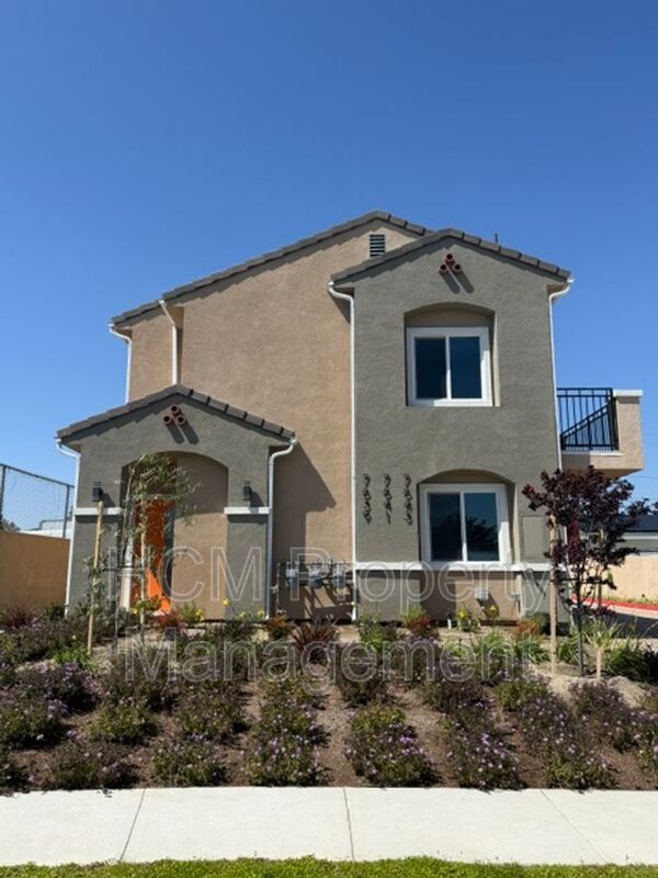 Beautiful 2 Bedroom, 2 Bath Unit in Westminster property image