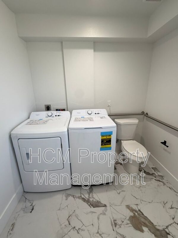 Beautiful 2 Bedroom, 2 Bath Unit in Westminster property image