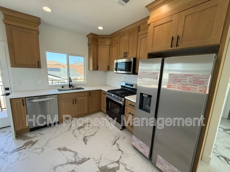 Beautiful 2 Bedroom, 2 Bath Unit in Westminster property image
