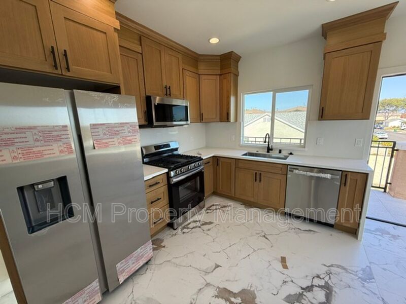 Beautiful 2 Bedroom, 2 Bath Unit in Westminster property image