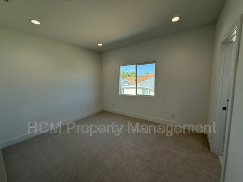 Beautiful 2 Bedroom, 2 Bath Unit in Westminster property image
