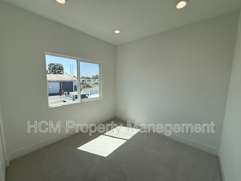 Beautiful 2 Bedroom, 2 Bath Unit in Westminster property image