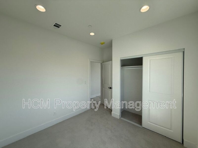 Beautiful 2 Bedroom, 2 Bath Unit in Westminster property image