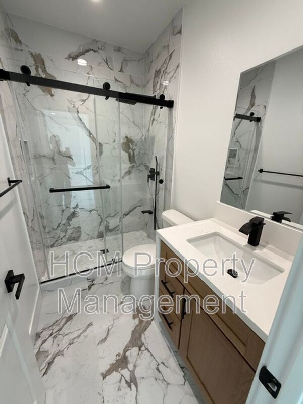 Beautiful 2 Bedroom, 2 Bath Unit in Westminster property image