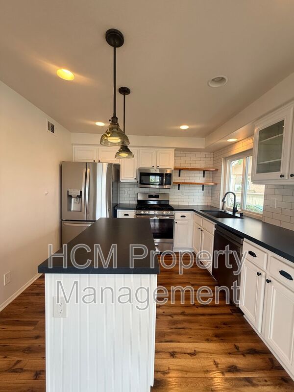 Discover Your Serene Retreat with Breathtaking Canyon Views property image