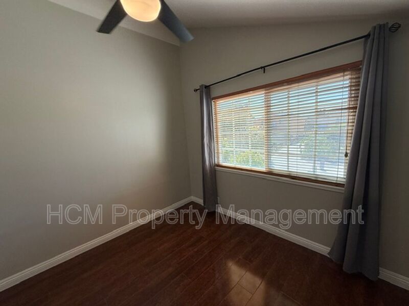 Welcome to Your Expansive Retreat in the Heart of South Coast Metro! property image