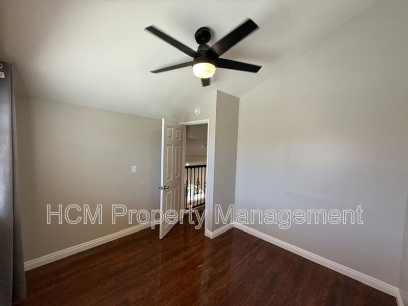 Welcome to Your Expansive Retreat in the Heart of South Coast Metro! property image