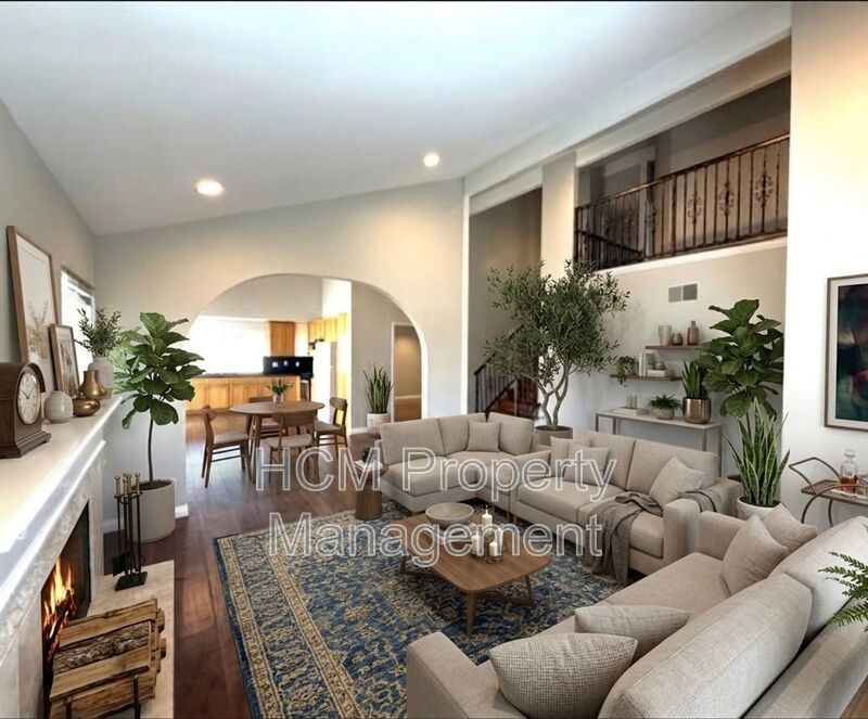 Welcome to Your Expansive Retreat in the Heart of South Coast Metro! property image