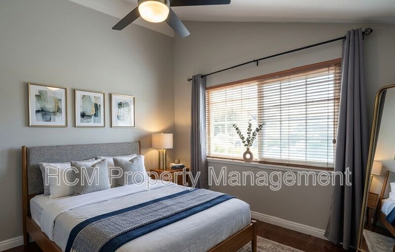 Welcome to Your Expansive Retreat in the Heart of South Coast Metro! property image