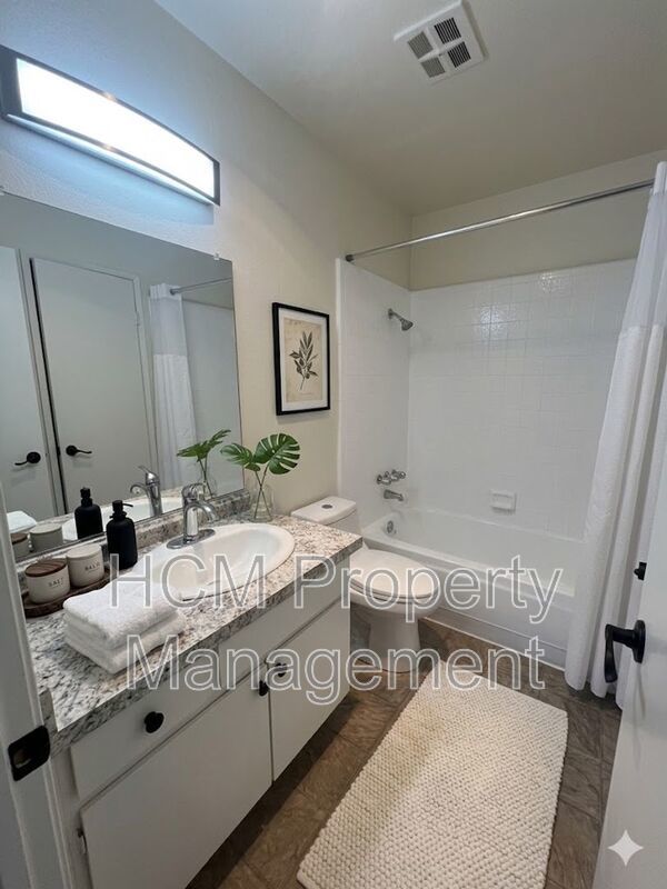 Large One Bedroom + Second Floor Loft | Resort-Style Amenities property image
