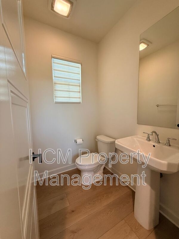 Modern Luxury Living with Solar & EV Charging | 142 Lantana Dr property image