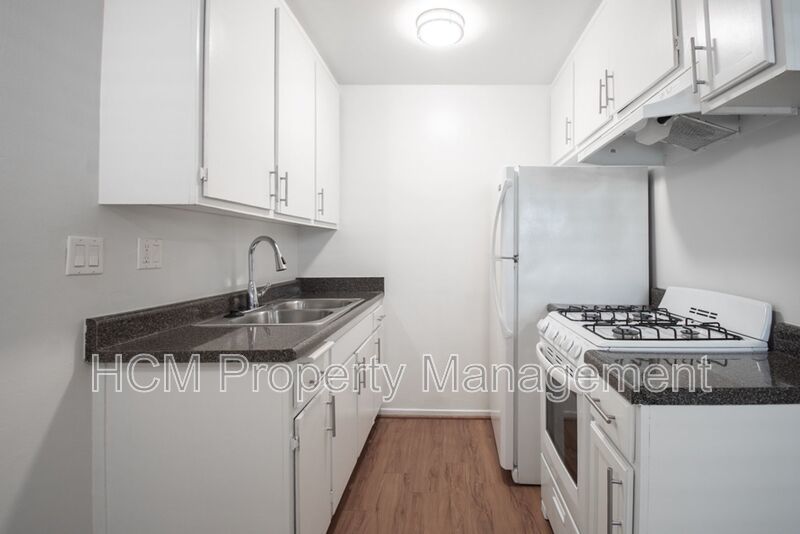 Steps from the Beach — Bright & Stylish 1BR in Santa Monica property image