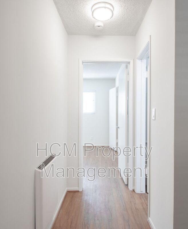 Steps from the Beach — Bright & Stylish 1BR in Santa Monica property image