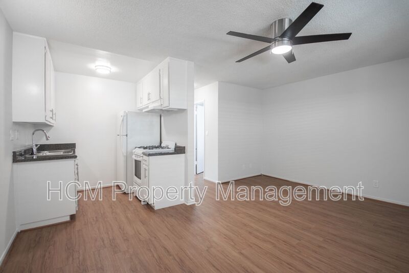 Steps from the Beach — Bright & Stylish 1BR in Santa Monica property image