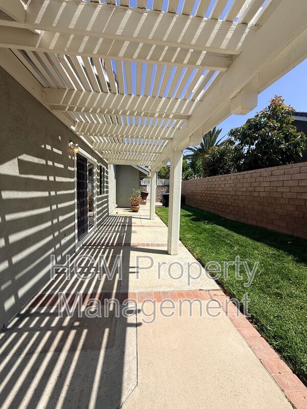 Stunning Yorba Linda Single-Story 3 Car Garagewith Panoramic Views property image