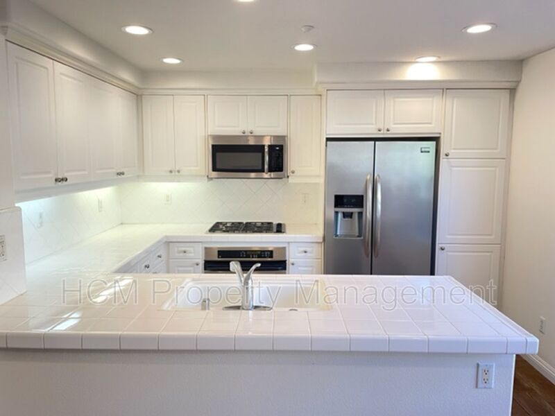 Charming tri-level home in Northpark property image