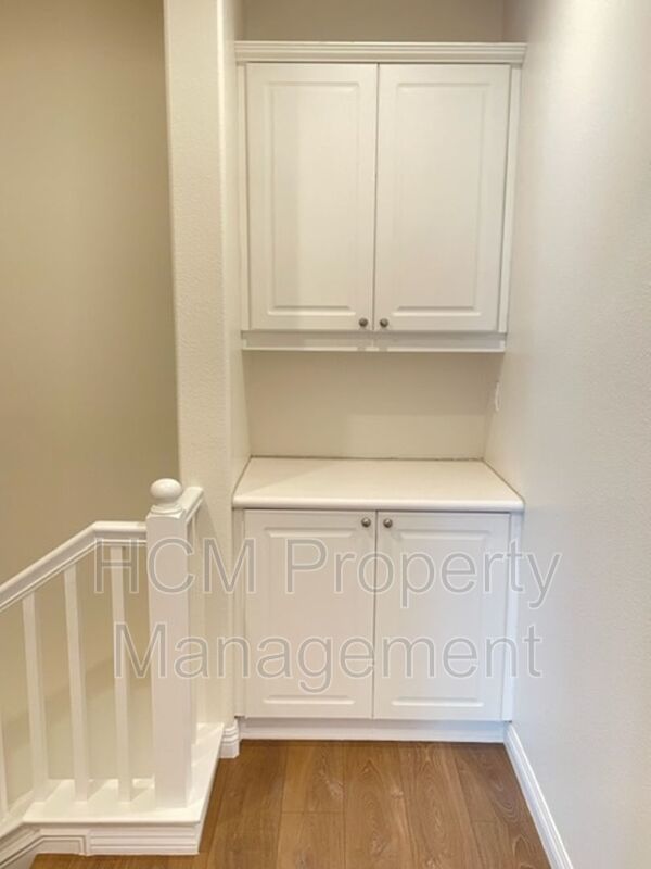 Charming tri-level home in Northpark property image