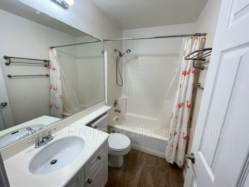 Charming tri-level home in Northpark property image