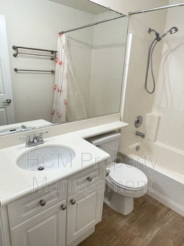 Charming tri-level home in Northpark property image