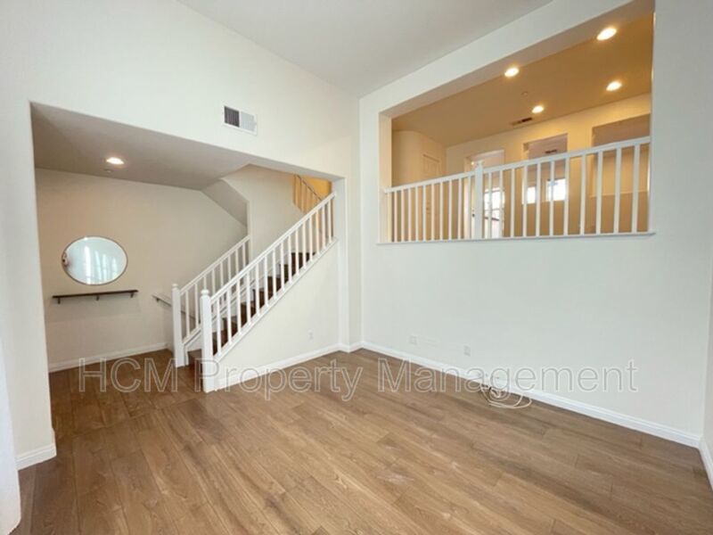 Charming tri-level home in Northpark property image