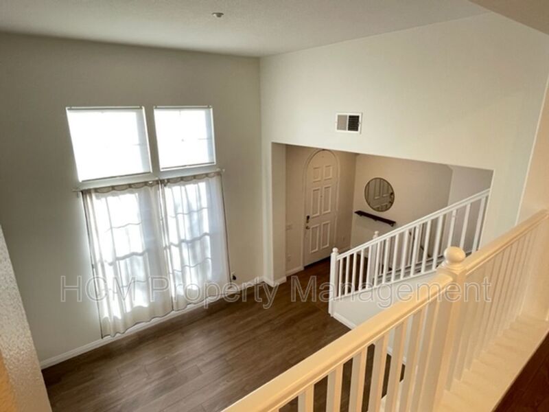 Charming tri-level home in Northpark property image