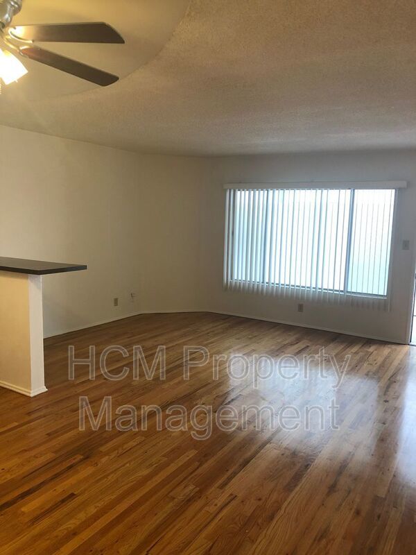 Welcome to your new home in the heart of Santa Monica, CA. property image